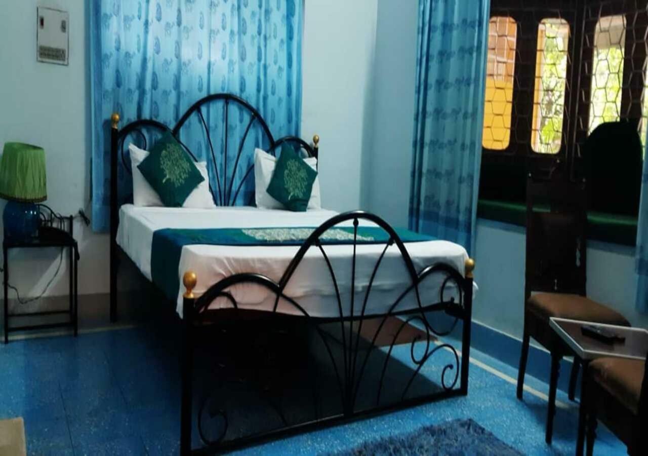 Hotel Ambavgarh Palace Удайпур Экстерьер фото